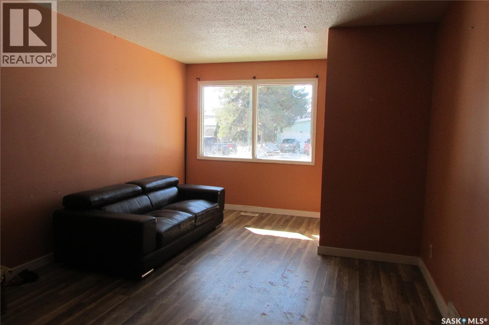 20-24 Empress DRIVE — photo 4