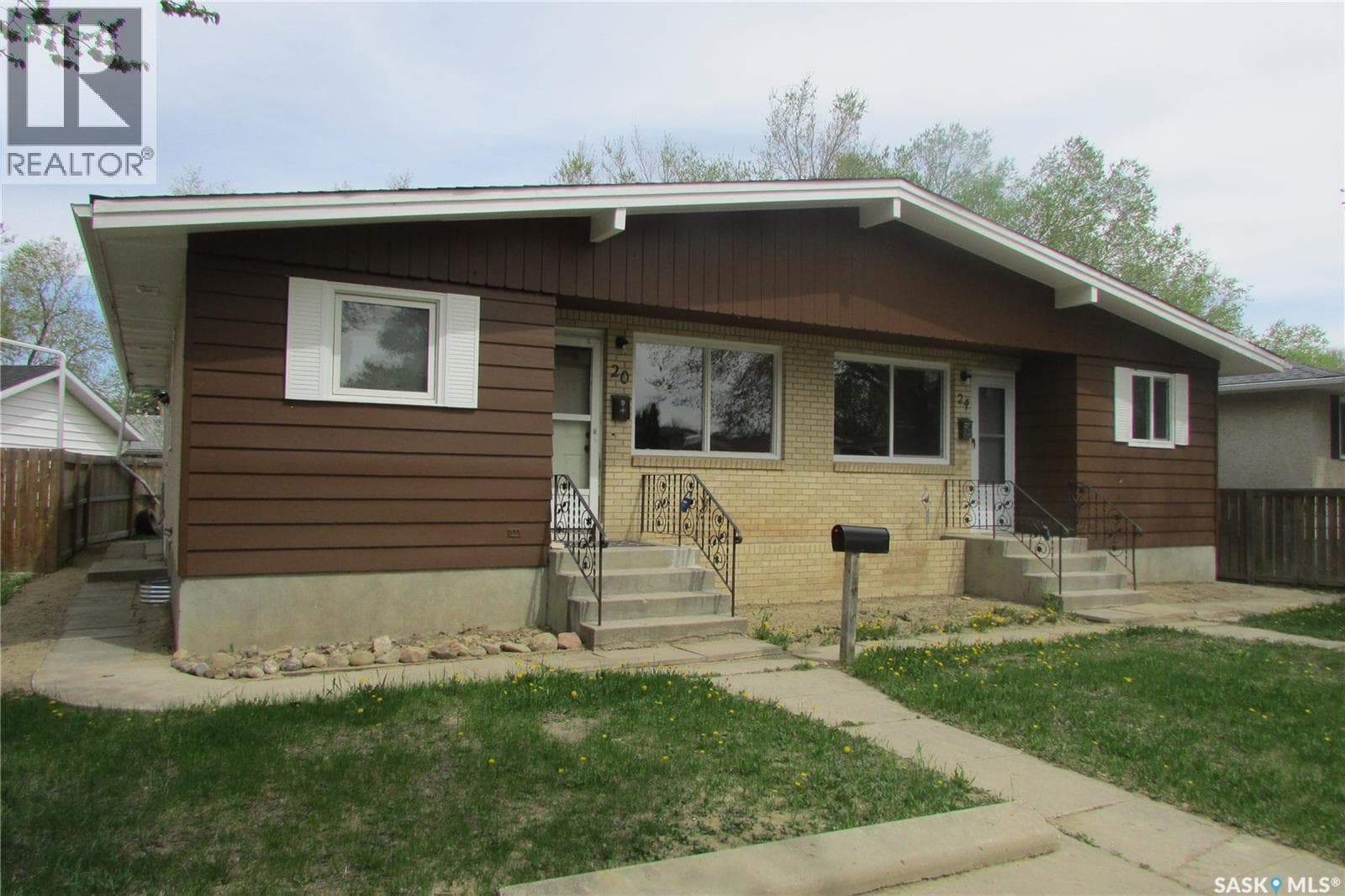 20-24 Empress DRIVE — photo 2