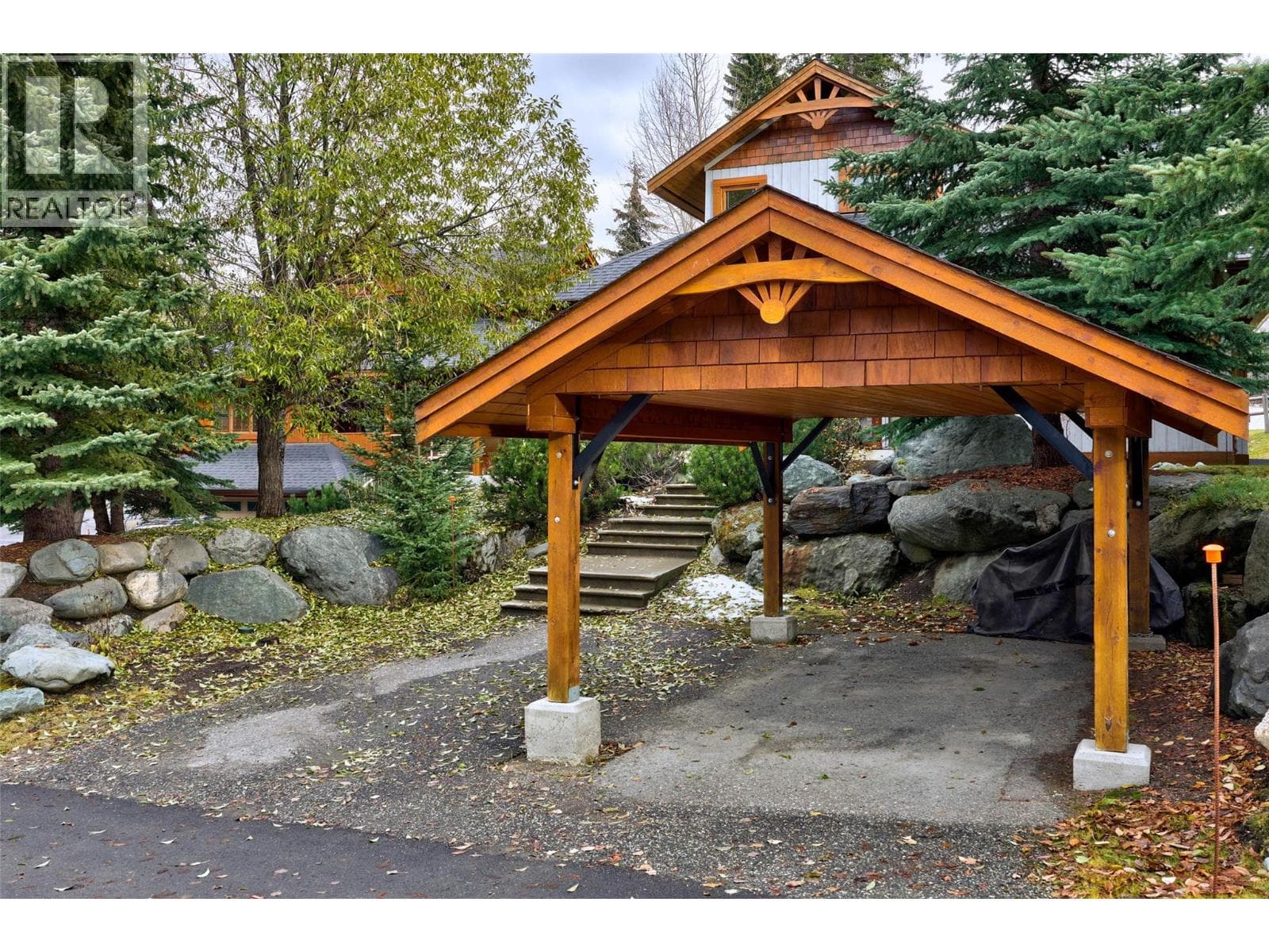 2715 Fairways Drive Unit# 13 photo 3