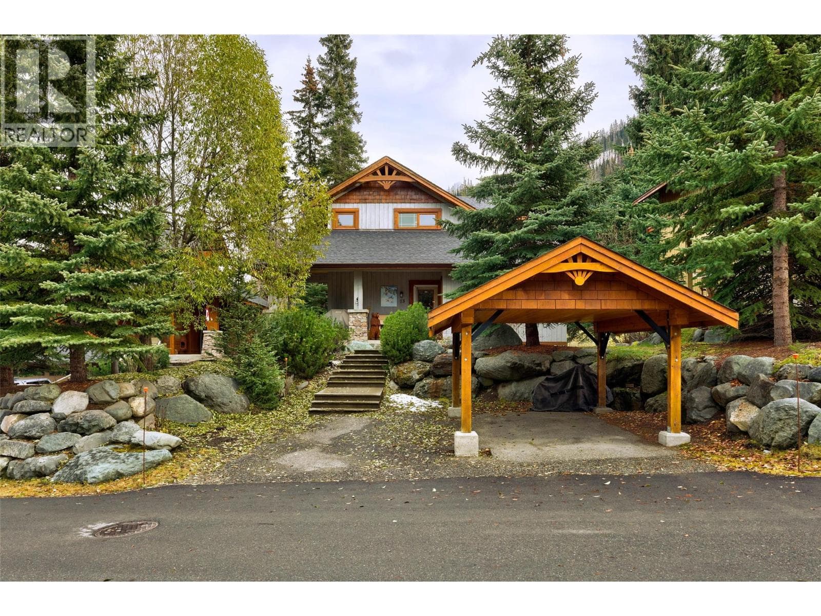 2715 Fairways Drive Unit# 13 photo 2