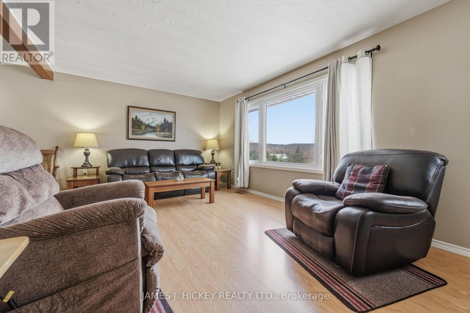 101 LANCE ROAD photo 4