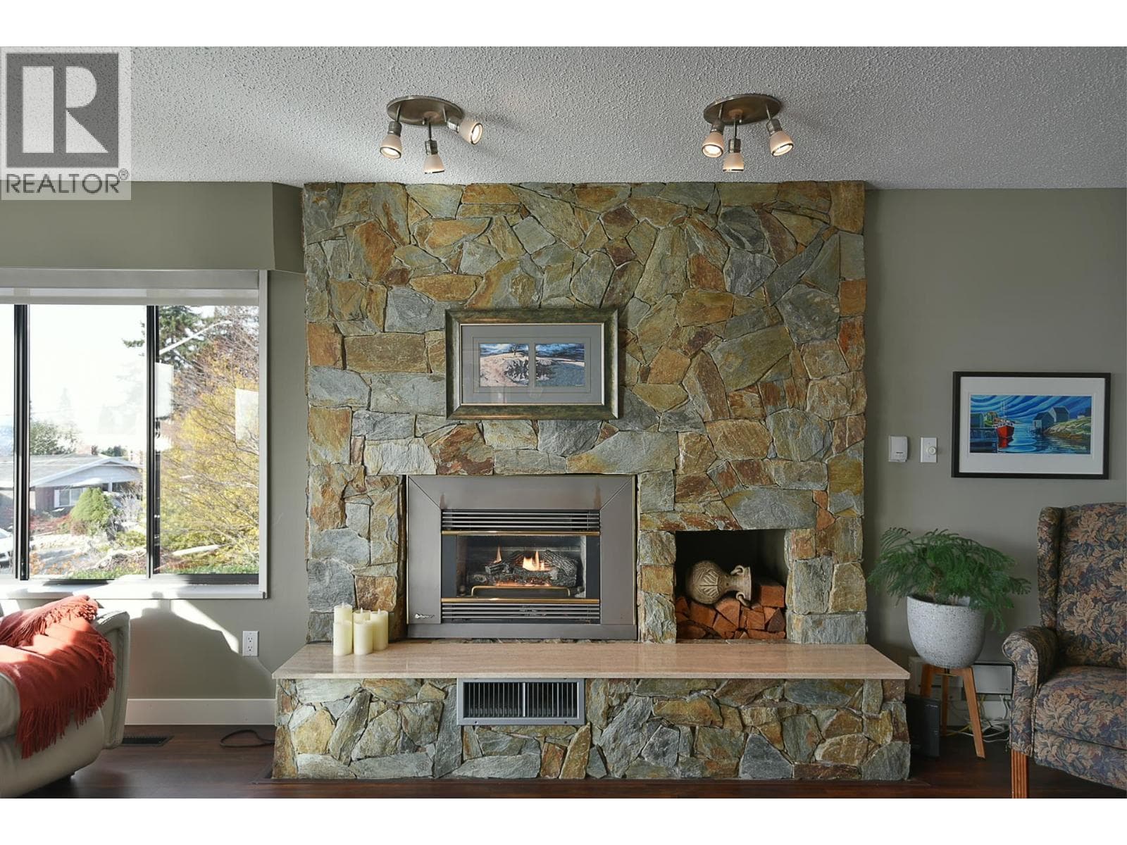 4926 LAUREL AVENUE photo 3