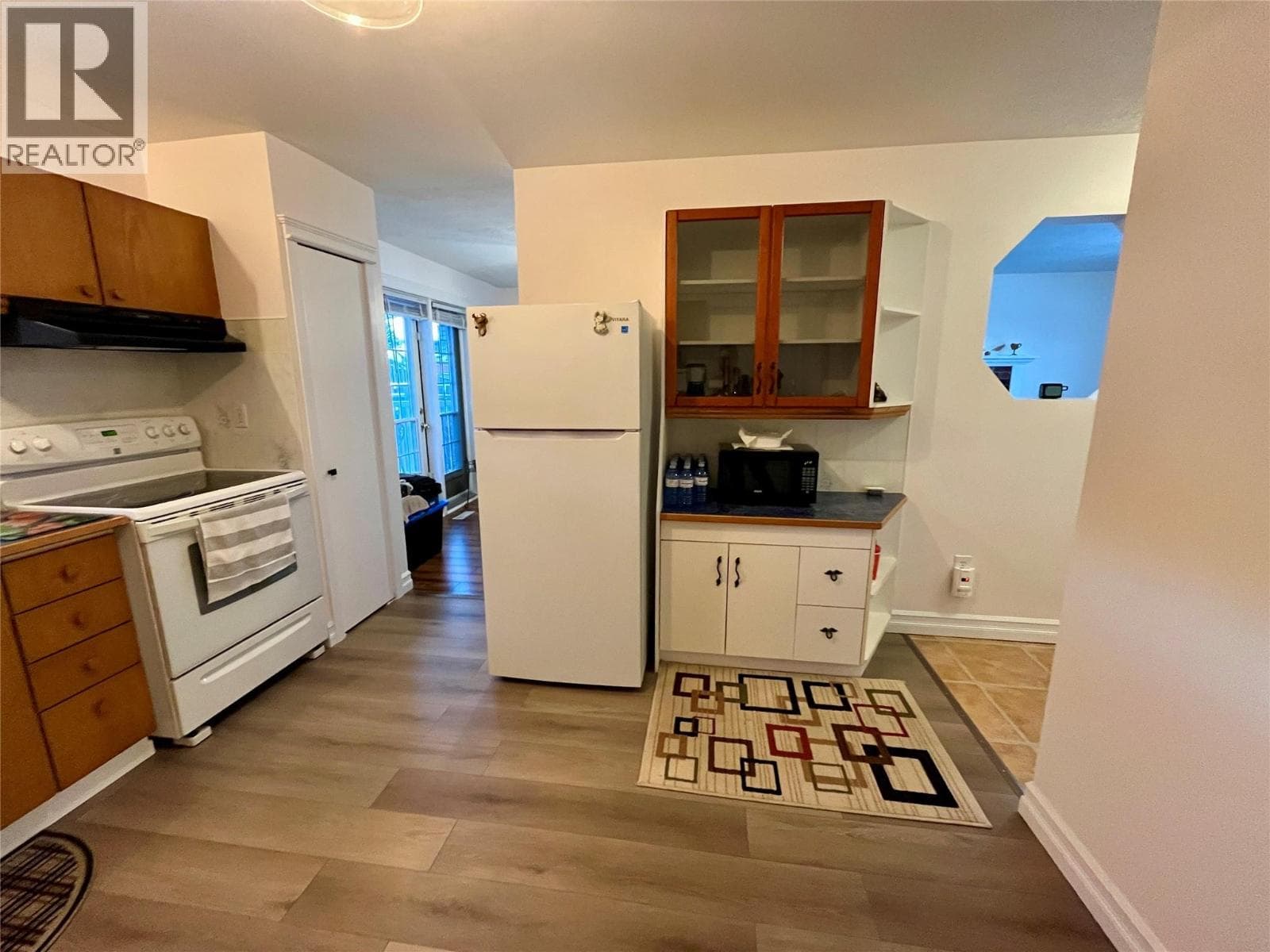 128 Spieker Avenue photo 4