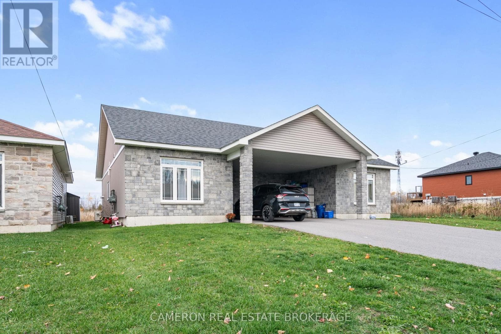 88-88A MILLE ROCHES ROAD photo 4