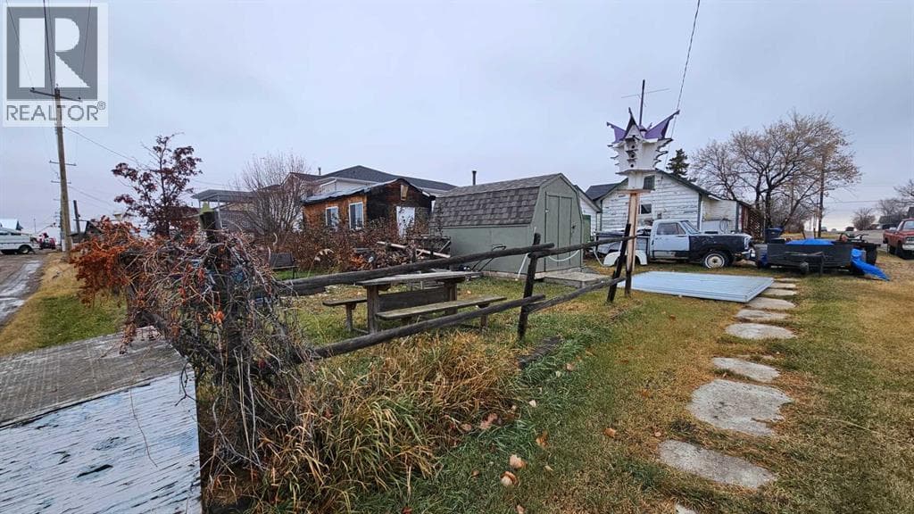 5202 VICTORIA Avenue — photo 5