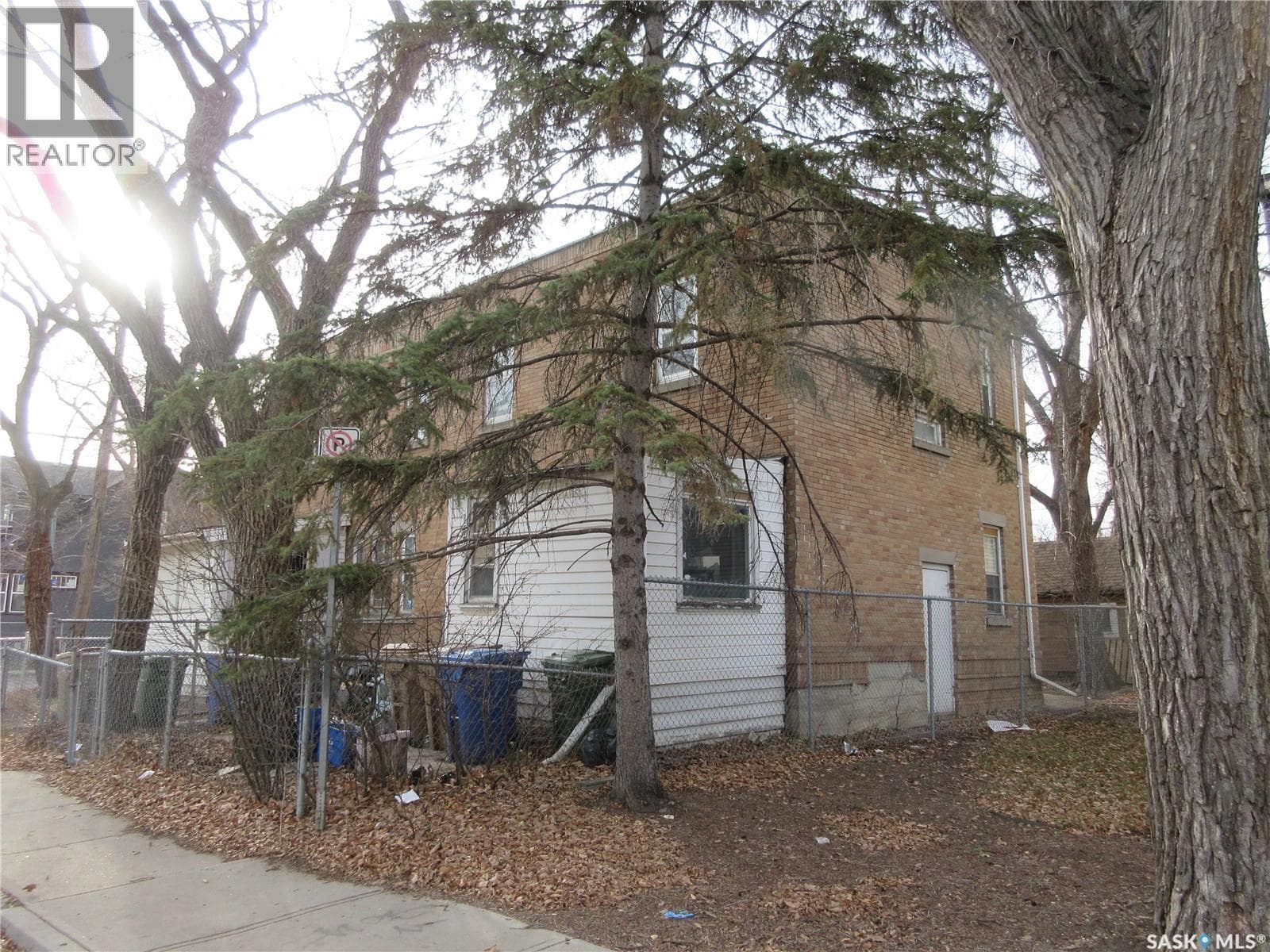 1878-1880 Ottawa STREET — photo 4