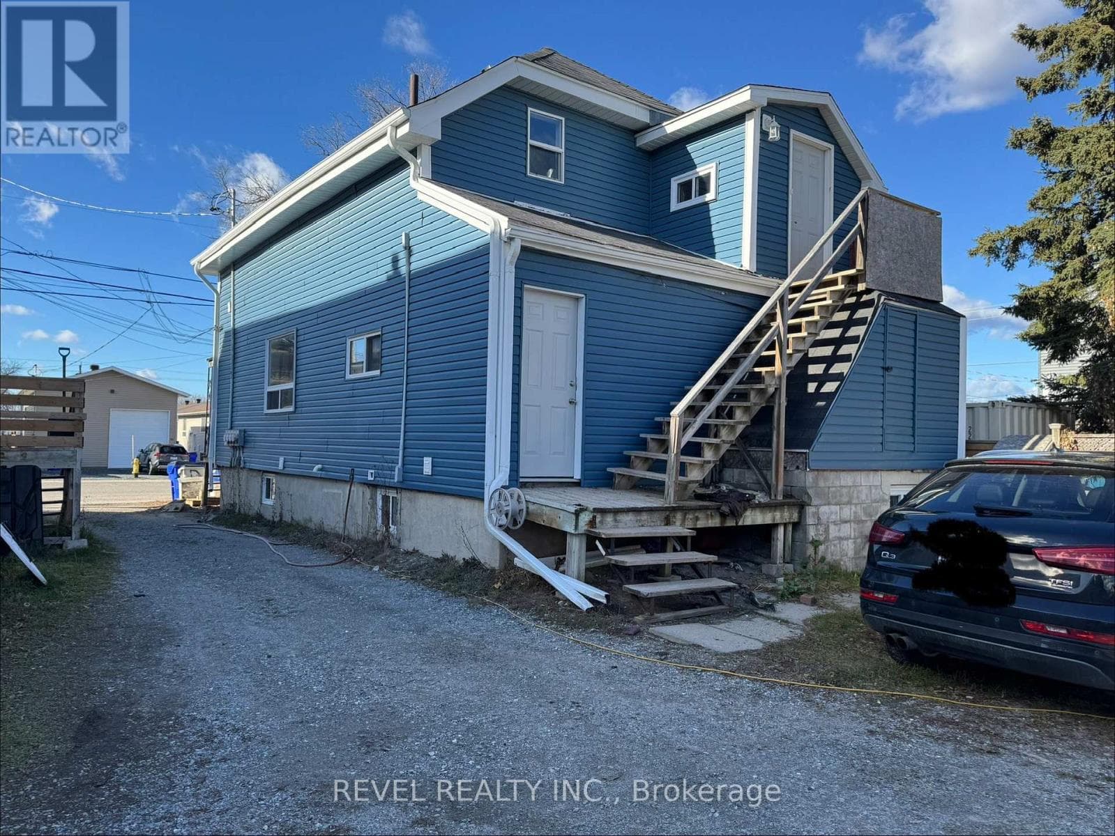 92 BIRCH STREET N photo 3
