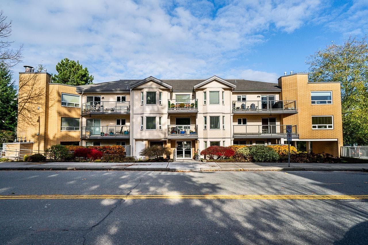 212 15255 18 AVENUE photo 2