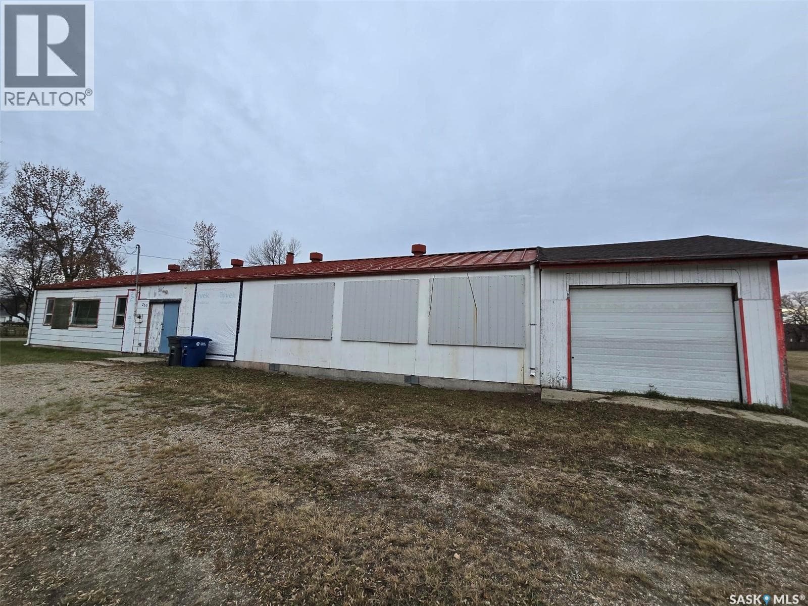 2 bed 1 bath single family at 250 4th AVENUE — $44,900