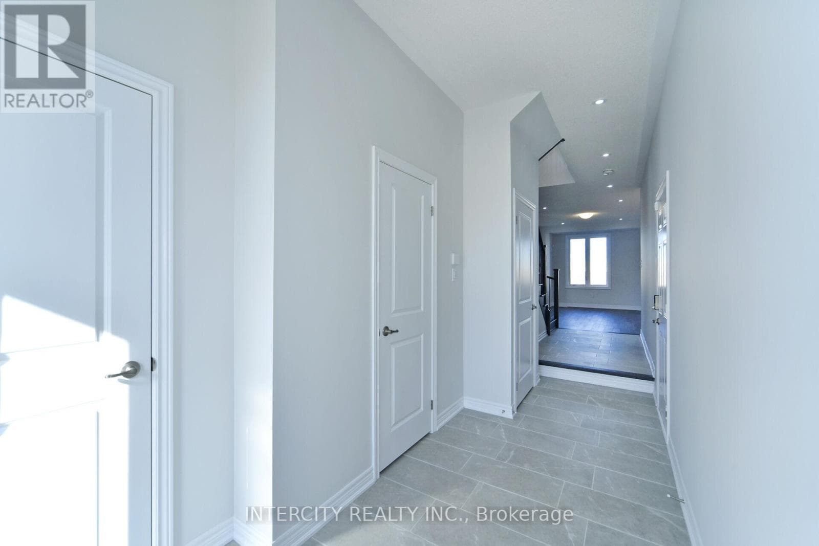158 MUMBAI DRIVE photo 5