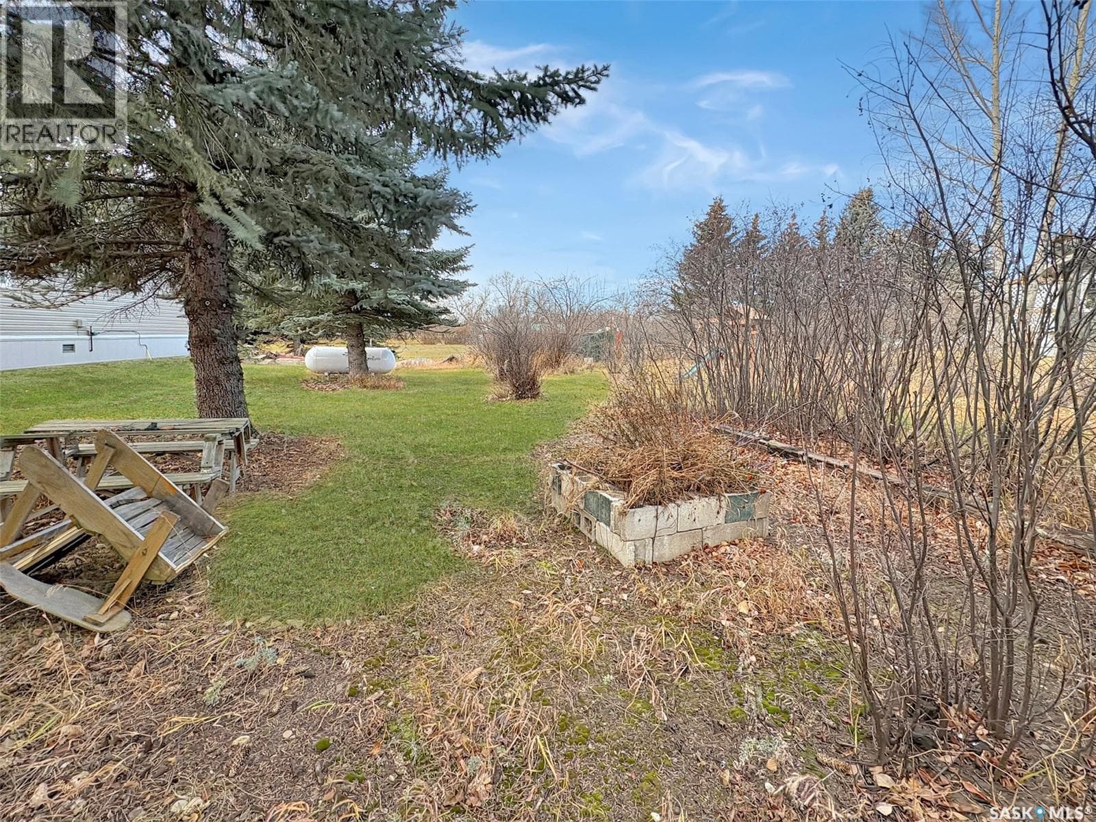 210 Gloucester STREET photo 2
