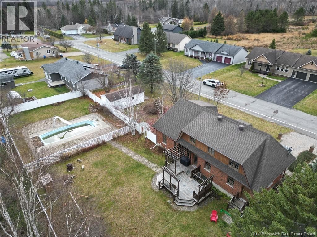24 Paquin Street photo 4