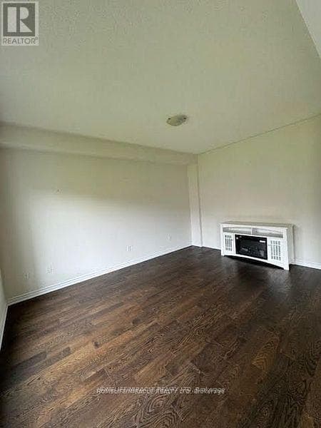 30 FURNISS STREET photo 5
