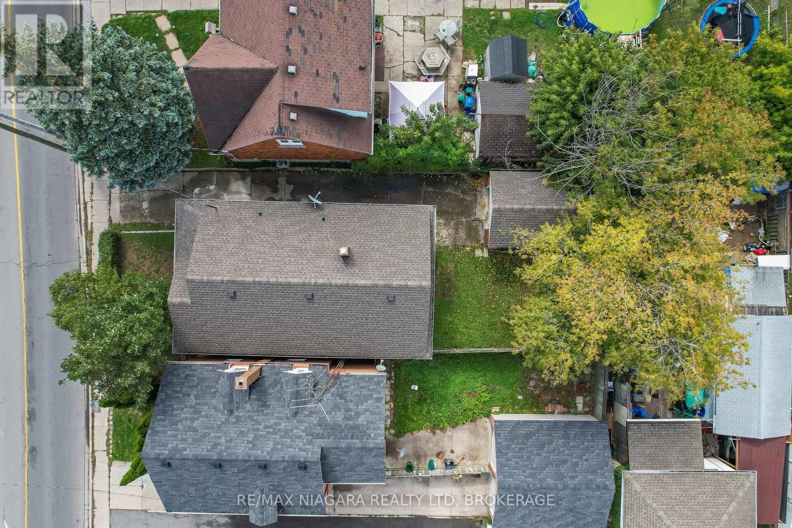 261 VINE STREET photo 4