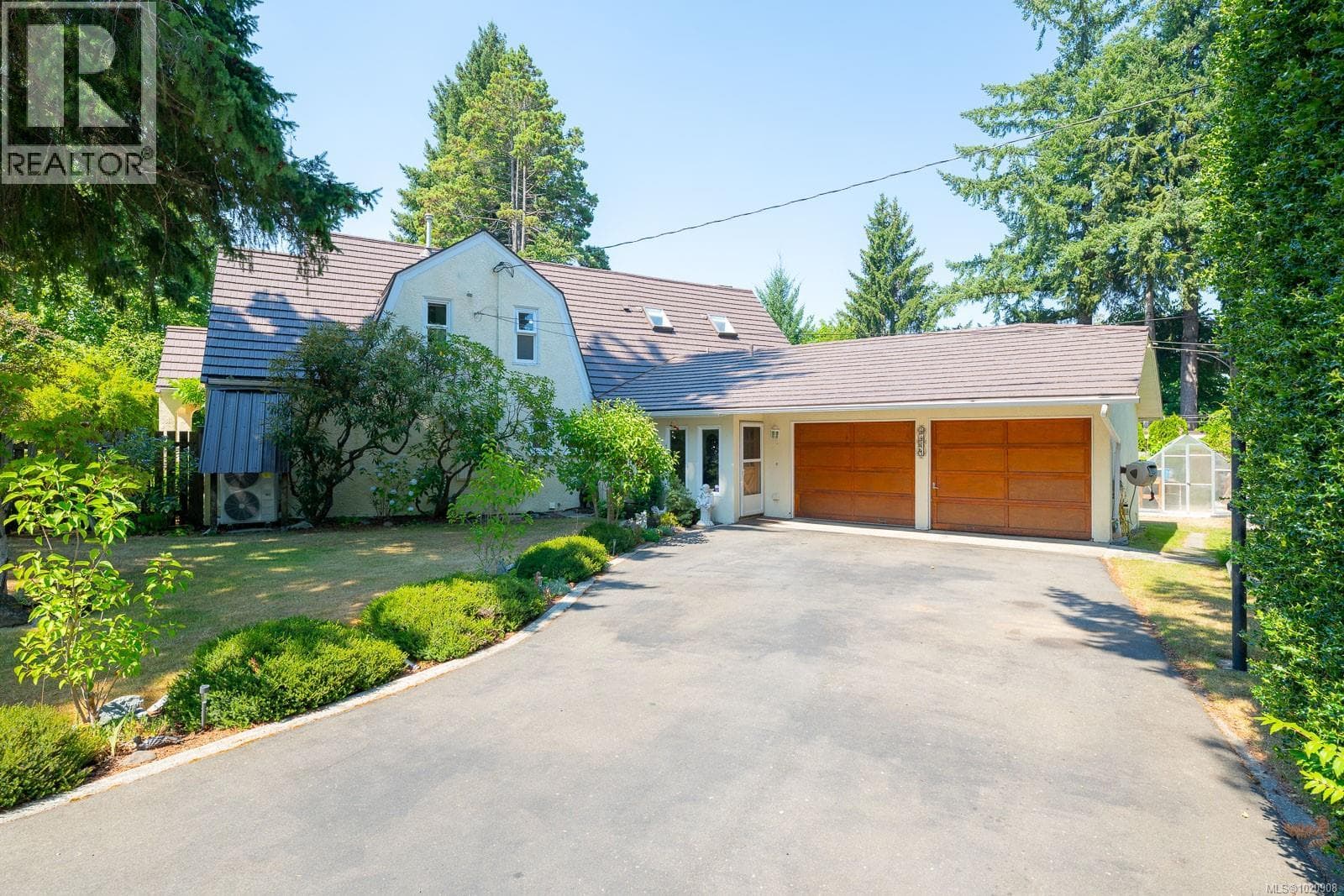 4471 Southgate Rd photo 4