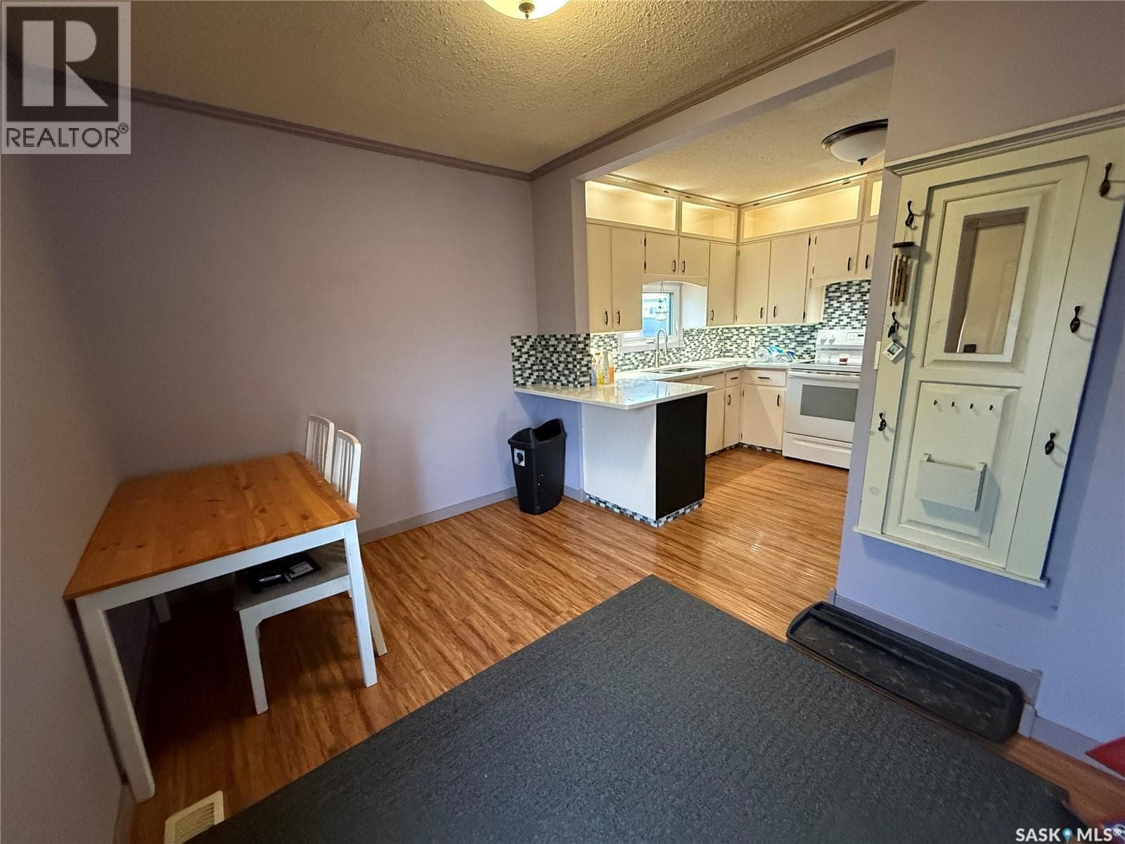 237 Perkins STREET photo 3