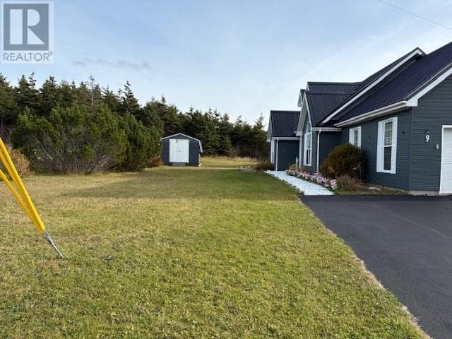 9 McCarthy's Lane photo 2