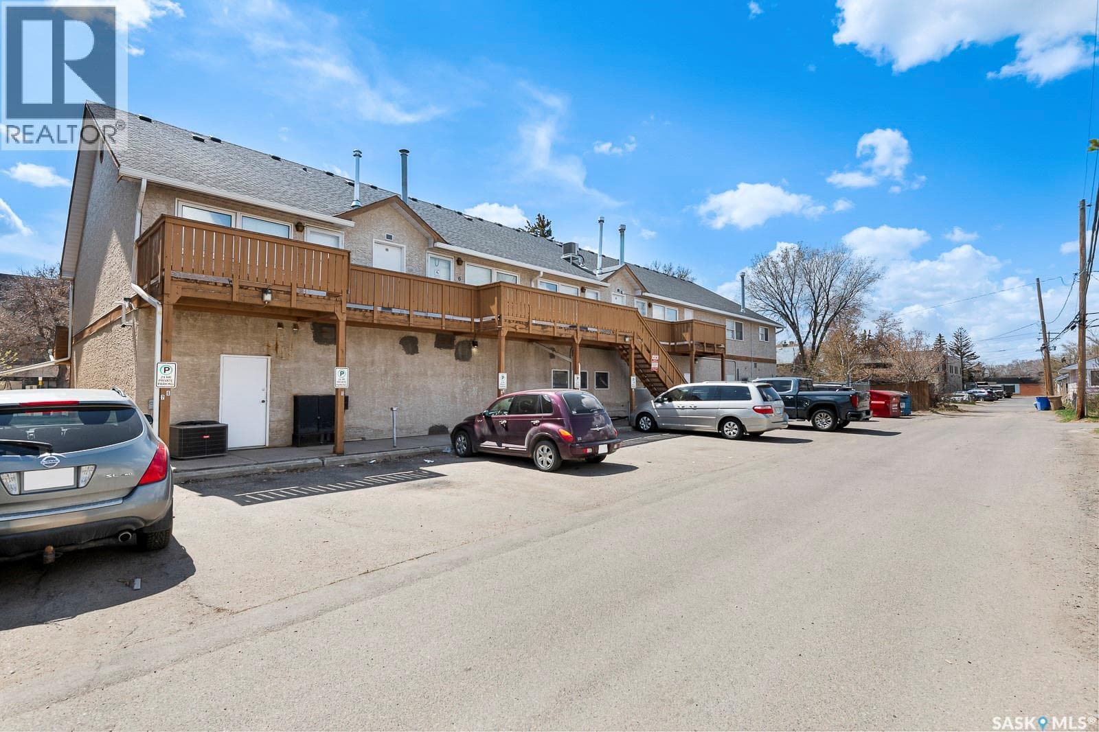 4008 DEWDNEY AVENUE — photo 3