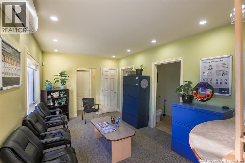 14 Wellesley Avenue photo 5