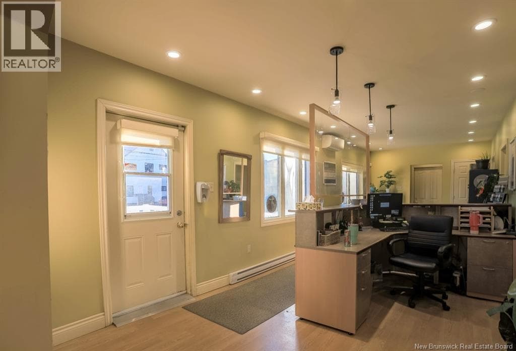 14 Wellesley Avenue photo 4