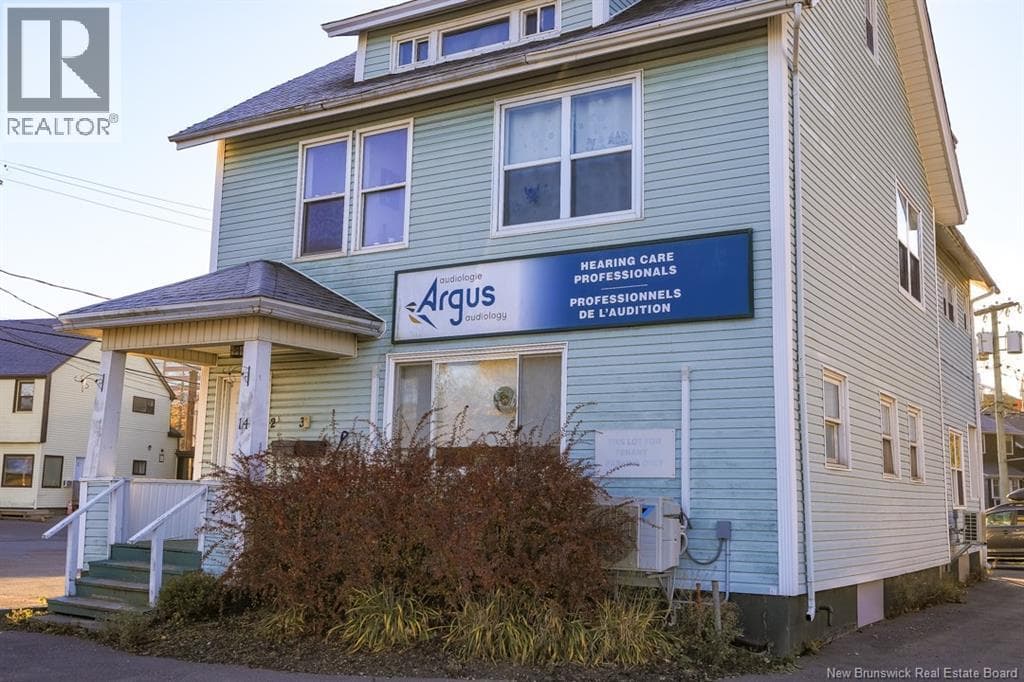 14 Wellesley Avenue photo 2