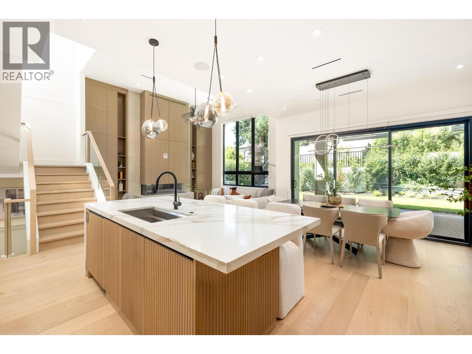 1385 19TH STREET photo 2