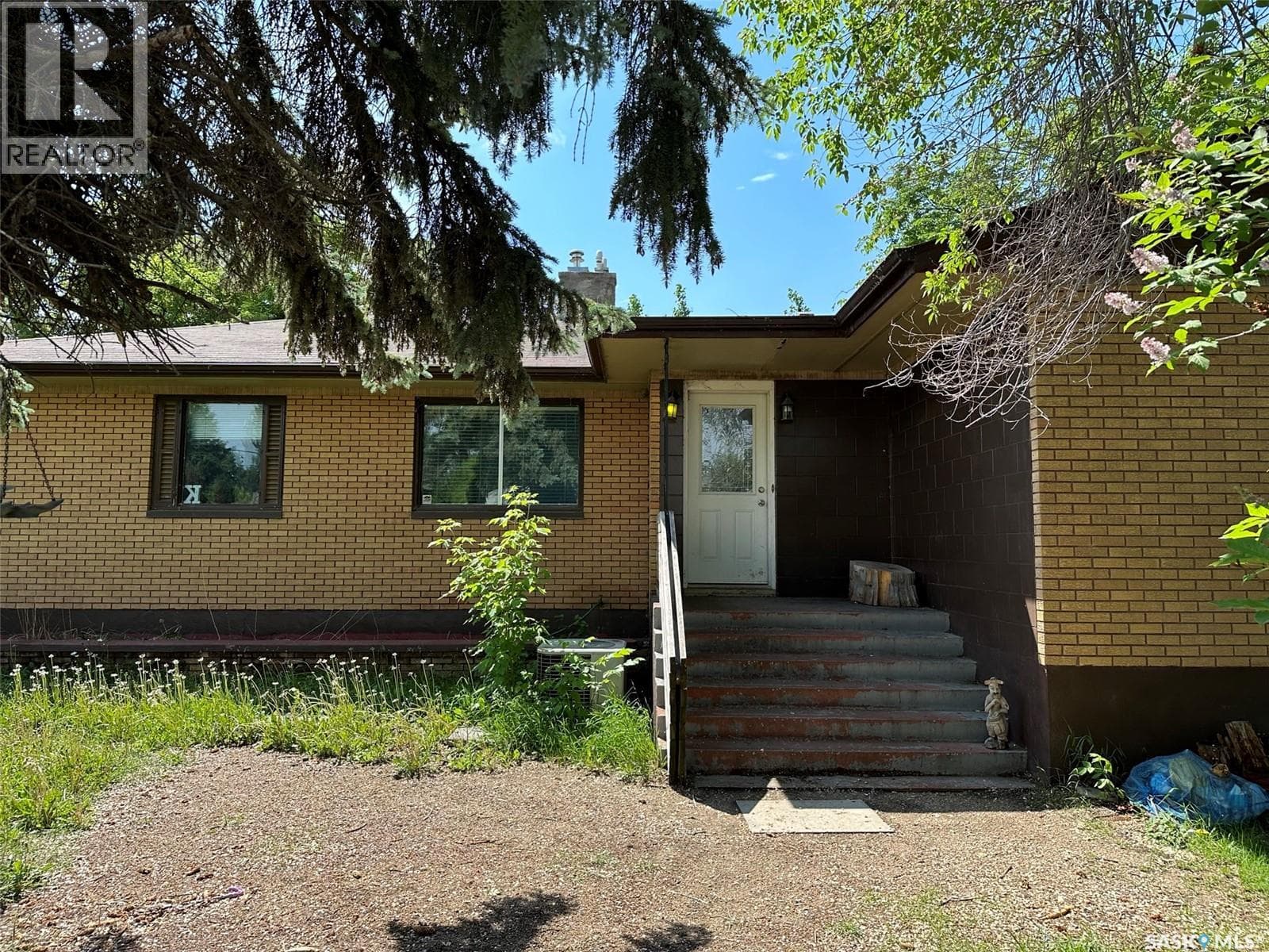 502 1st STREET W — photo 3