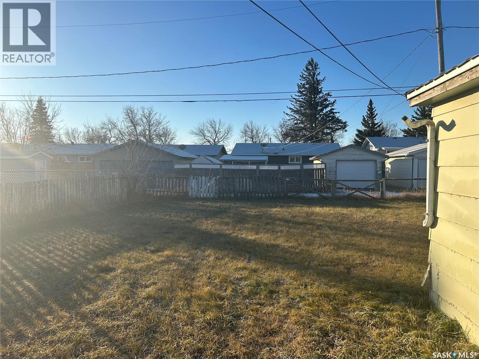 618 98th AVENUE — photo 3
