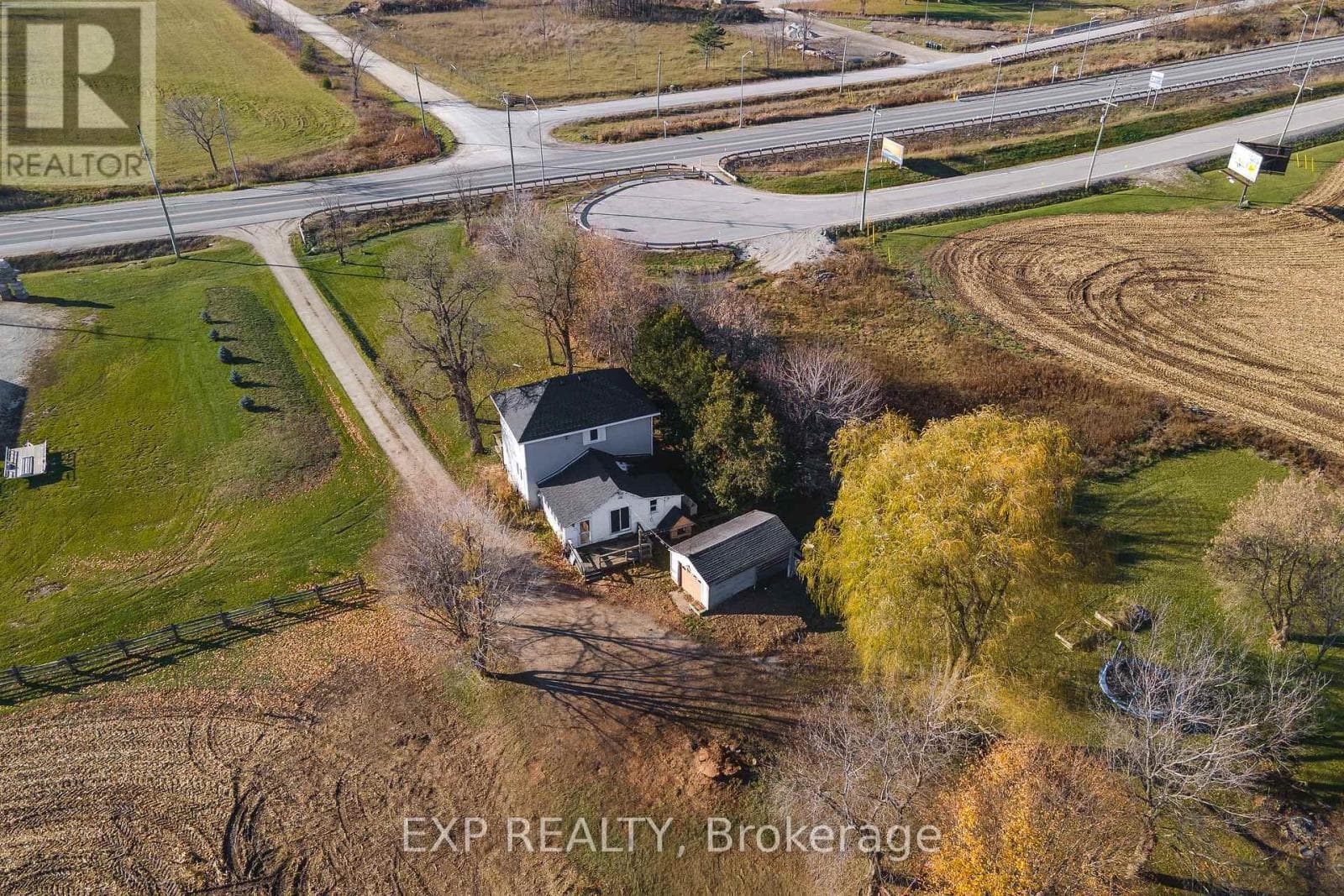 8184 26 HIGHWAY photo 4