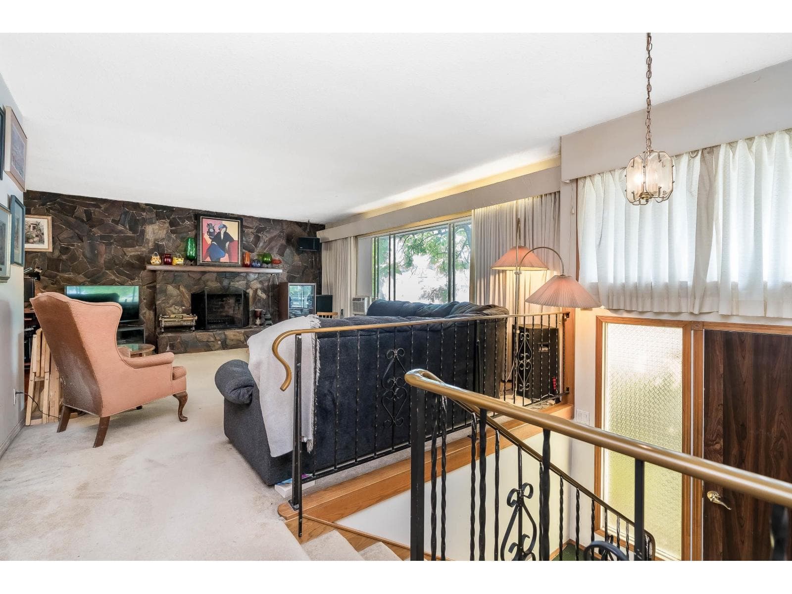 2141 WARE STREET photo 4