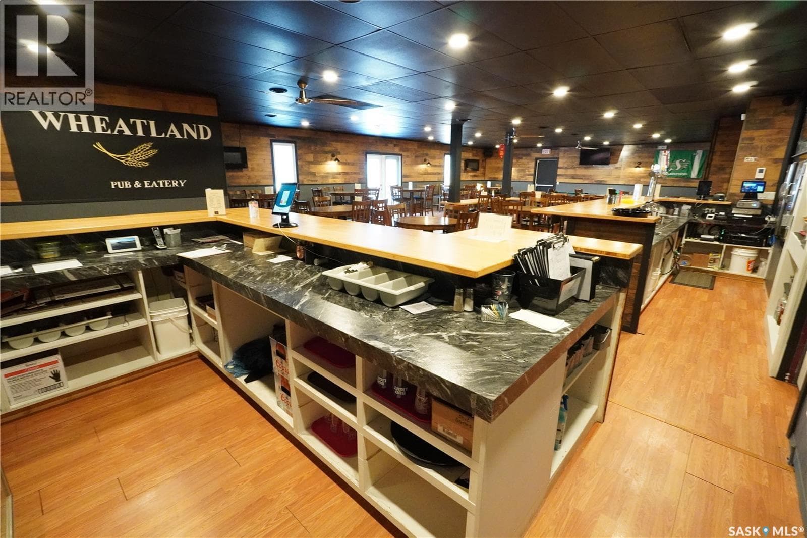 408 MAIN STREET photo 5