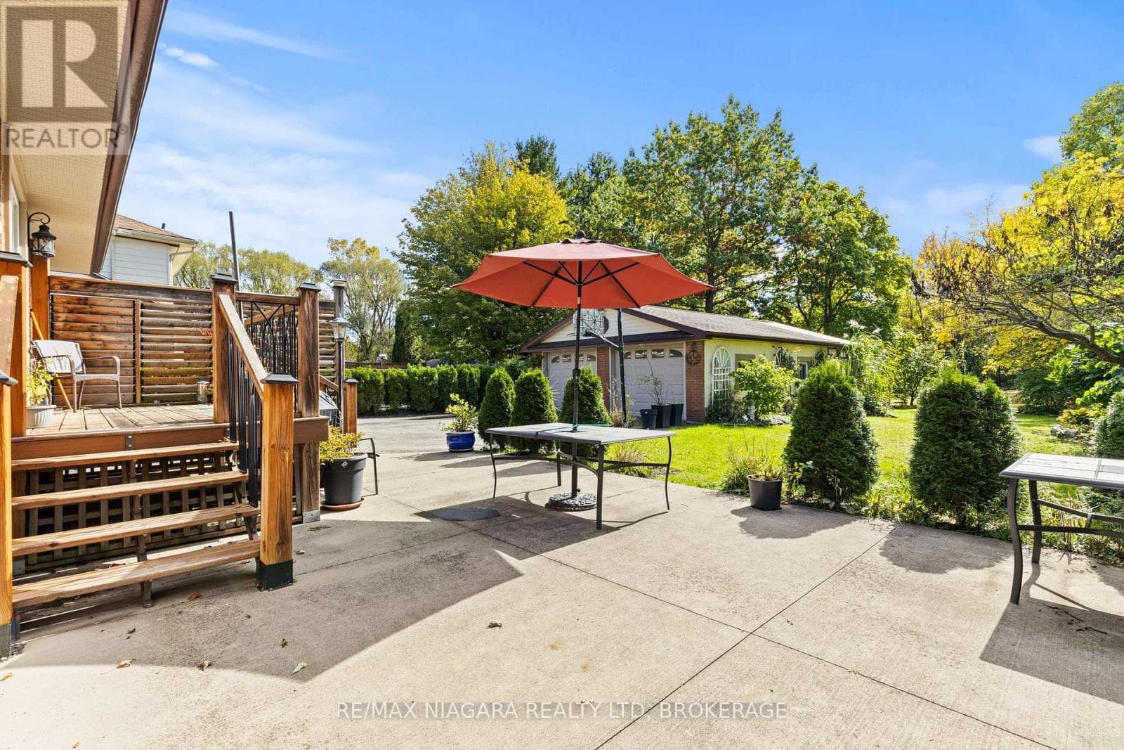 35 CHANTLER ROAD photo 2