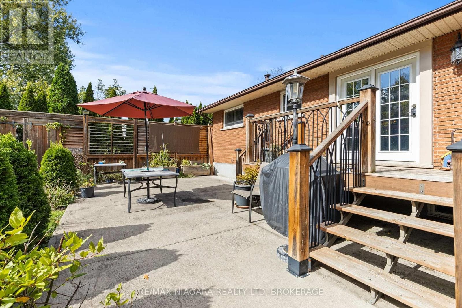 35 CHANTLER ROAD photo 5