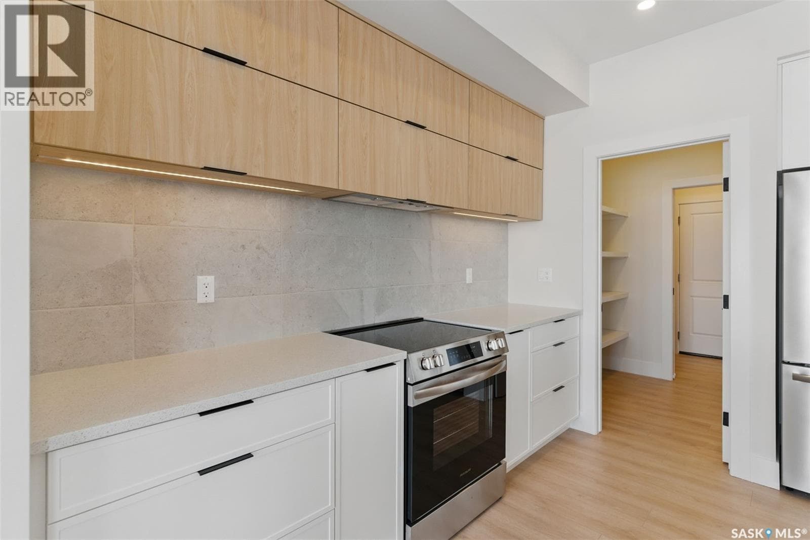 226 Veterans DRIVE — photo 4
