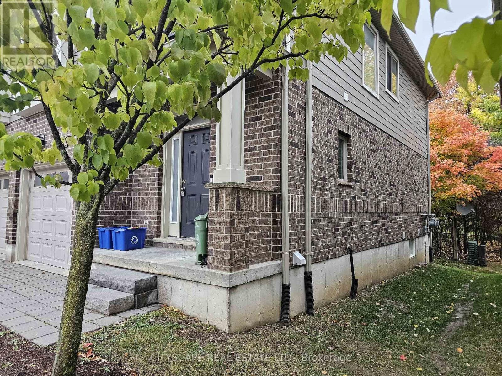 50 - 112 NORTH CENTRE ROAD photo 3