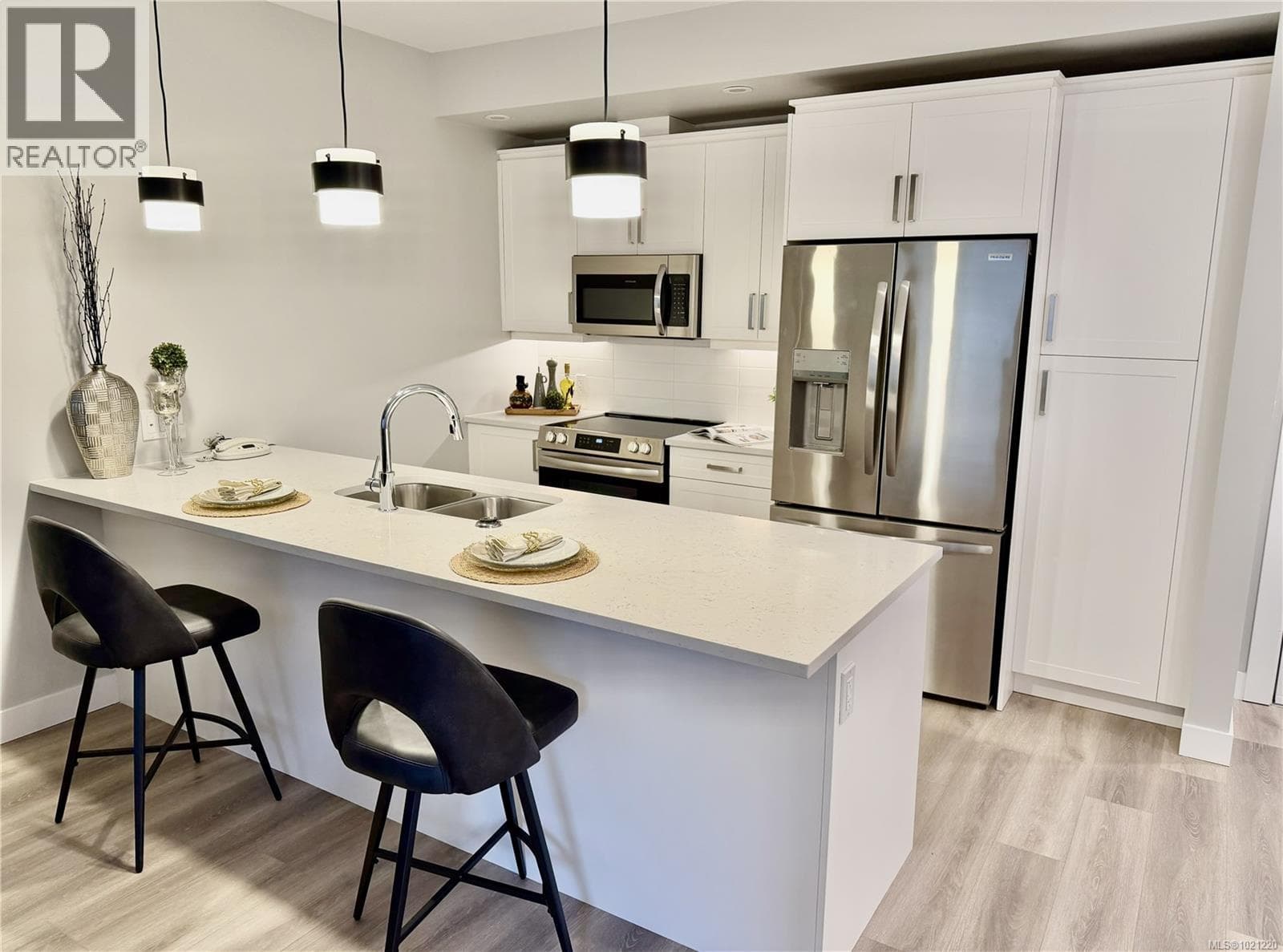 505 918 Jenkins Ave photo 4