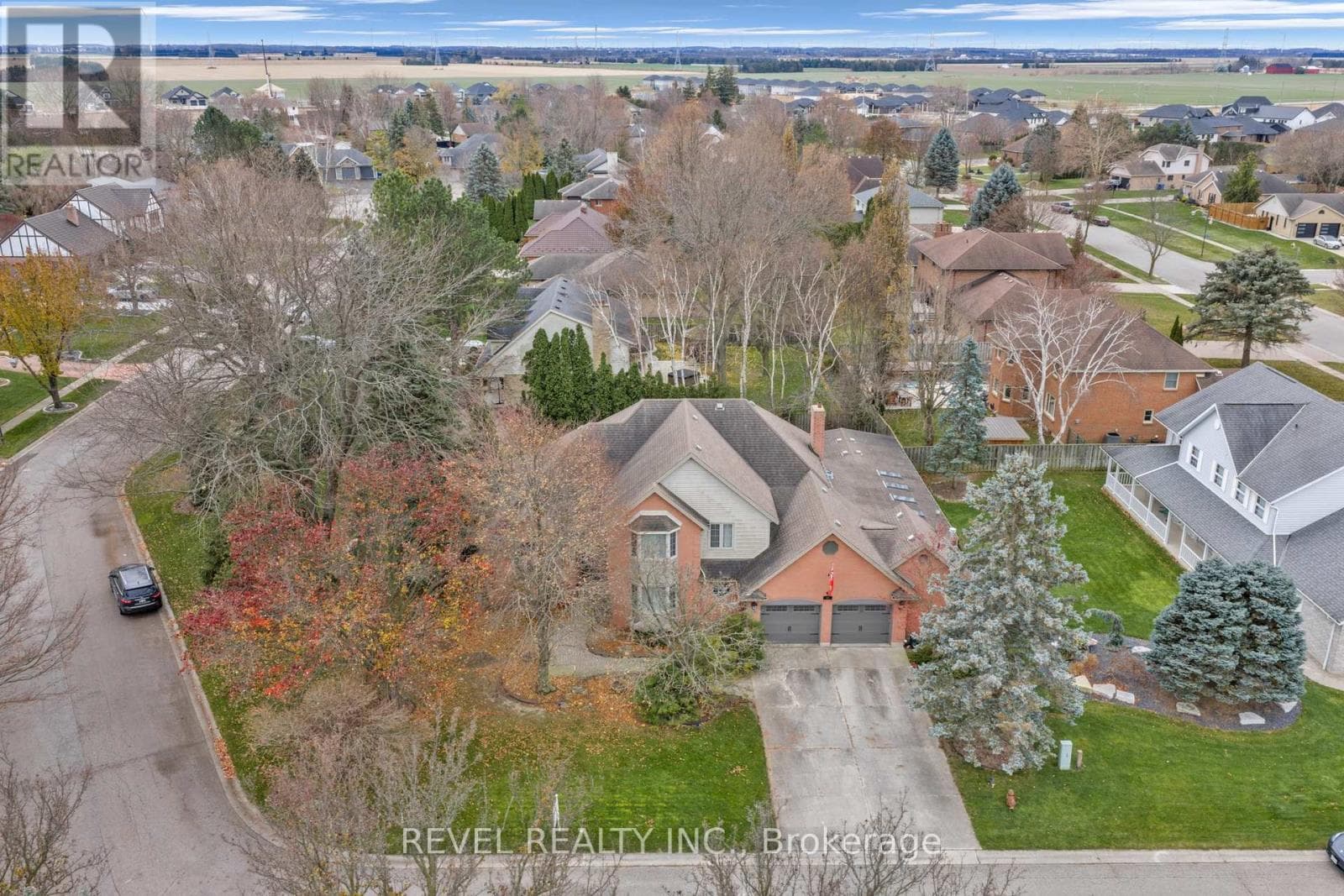 11 CRAMAR CRESCENT photo 3
