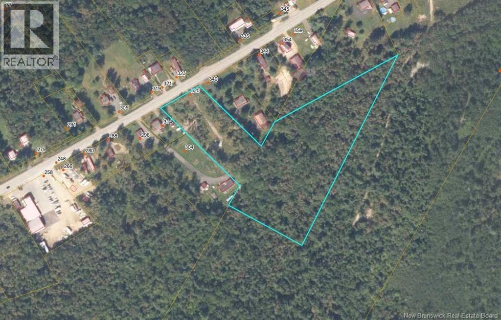 320 Pleasant Drive photo 4