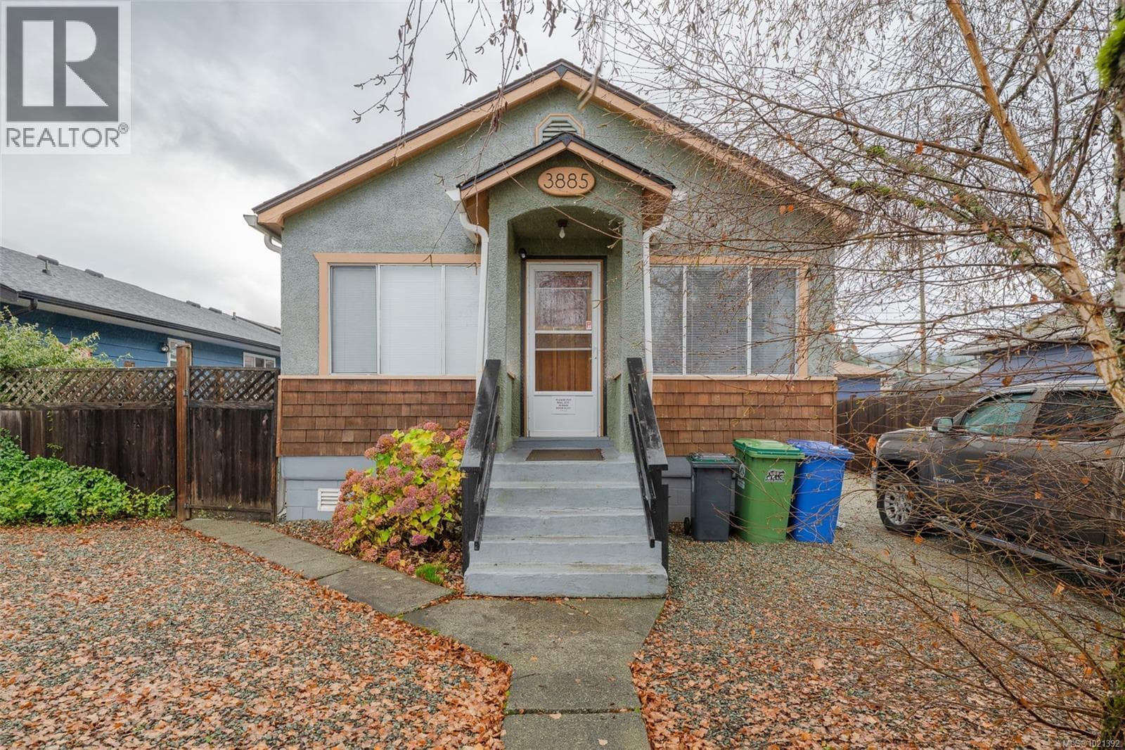 3885 14th Ave photo 5