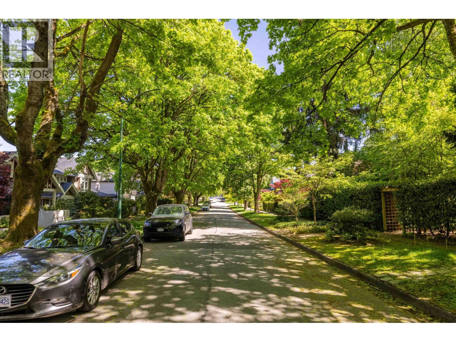 4343 11TH AVENUE photo 2