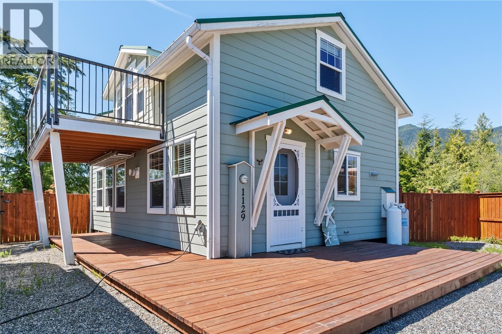 2 bed 1 bath single family at 1129 Fifth Ave — $432,900