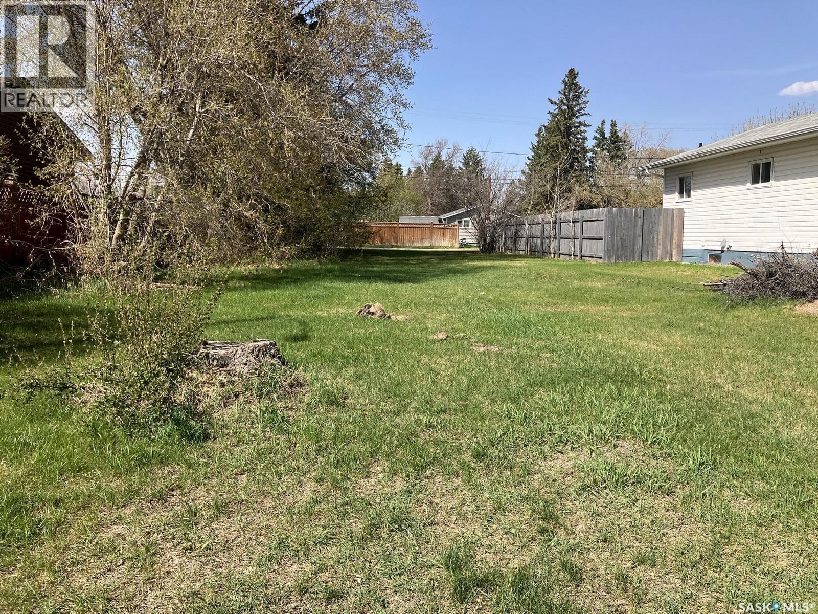 709 10th AVENUE W — photo 2