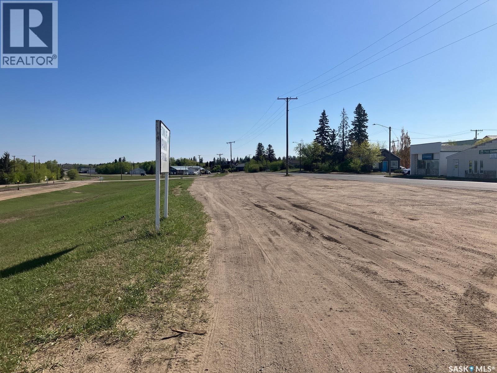 201 Railway AVENUE E — photo 3