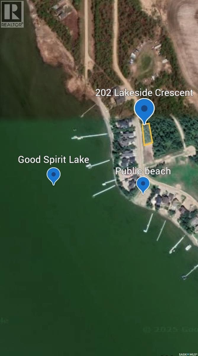 202 Lakeside CRESCENT