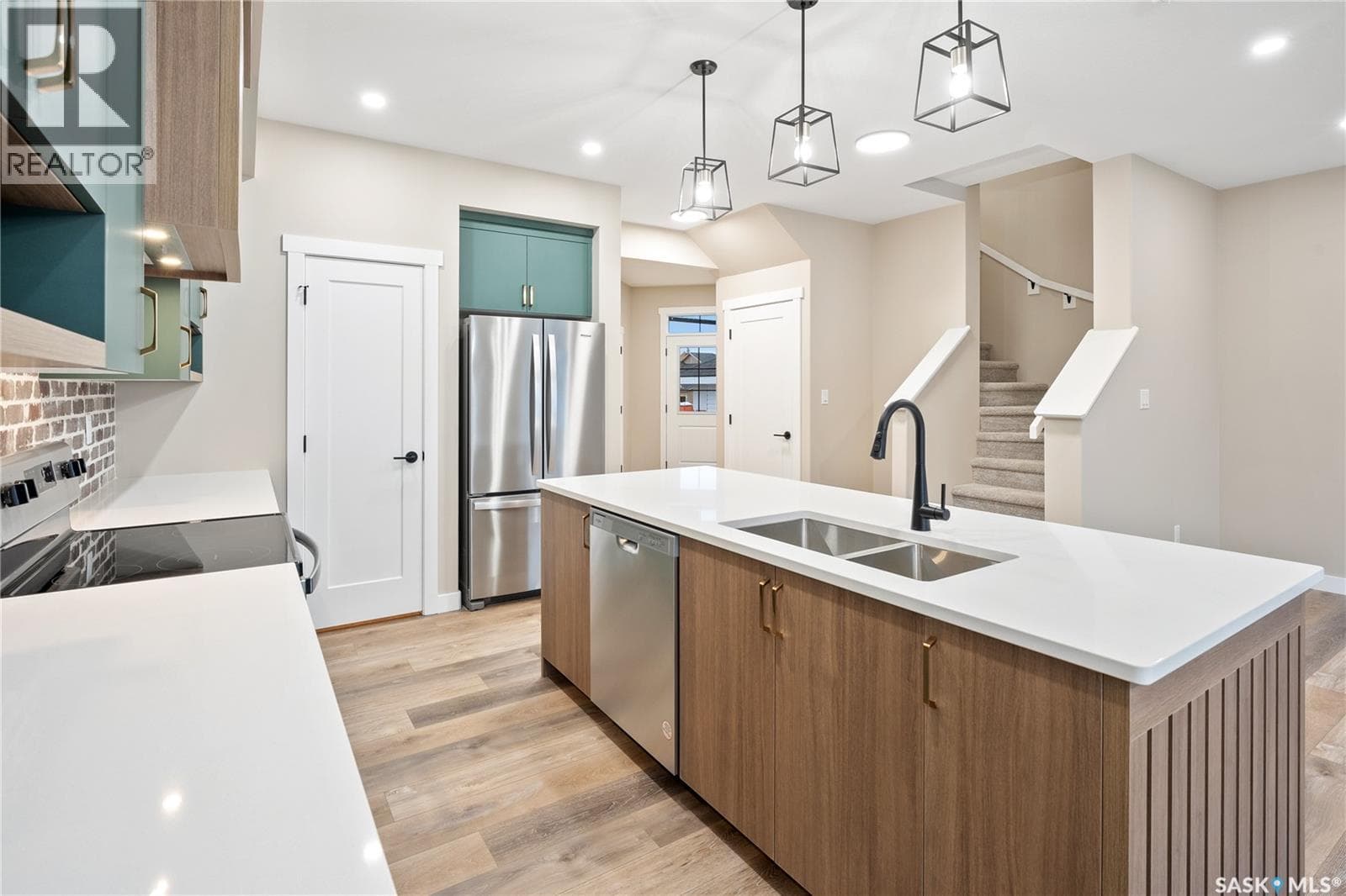 321 Veterans DRIVE — photo 5