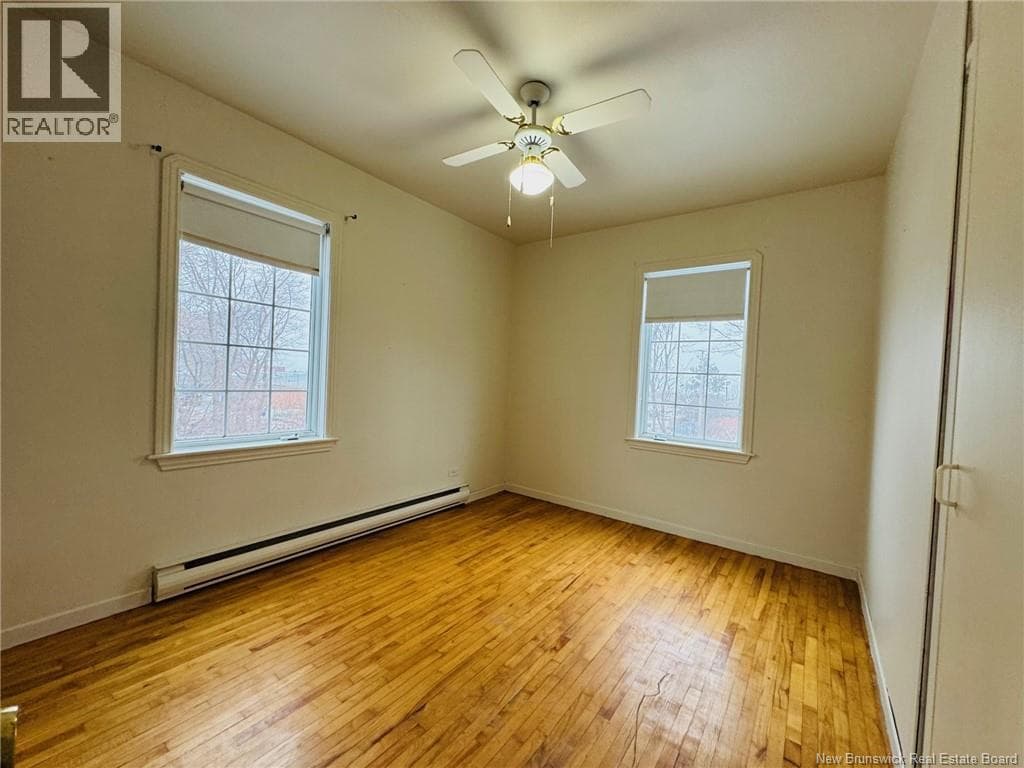 369 Adelaide Street photo 4