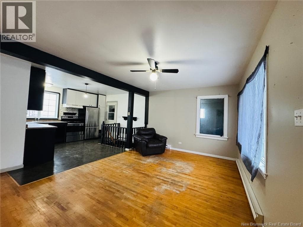 369 Adelaide Street photo 3