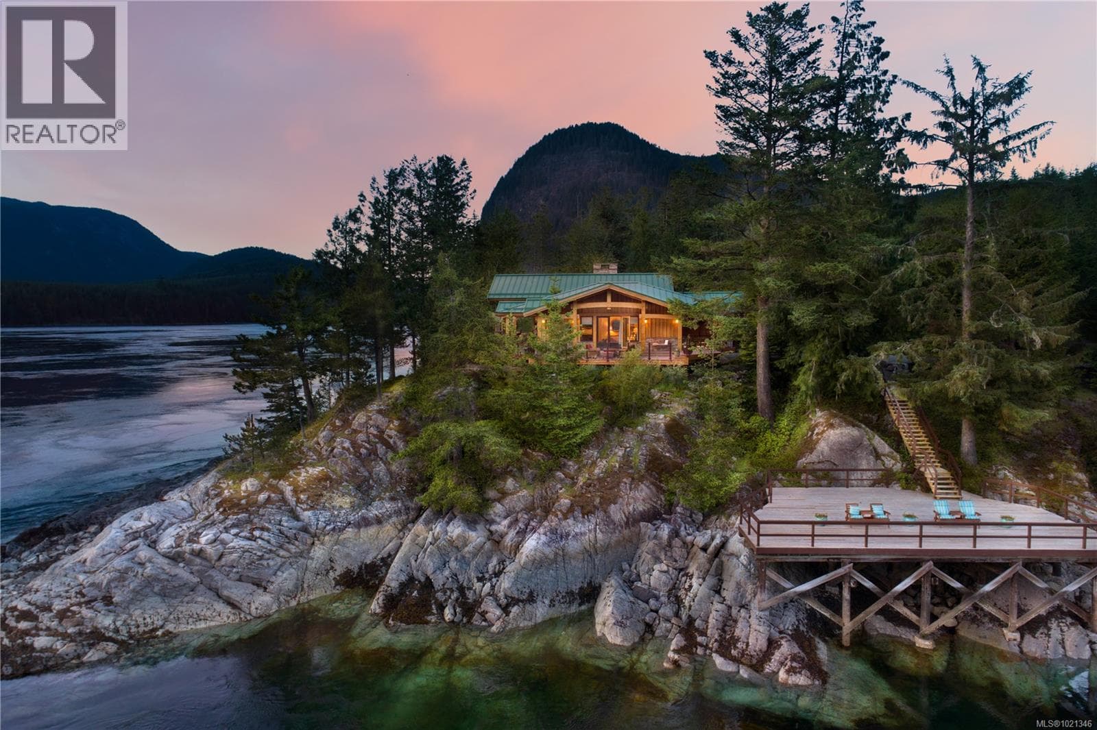 12 bed 10 bath single family at 1 Stuart Island — $15,488,000