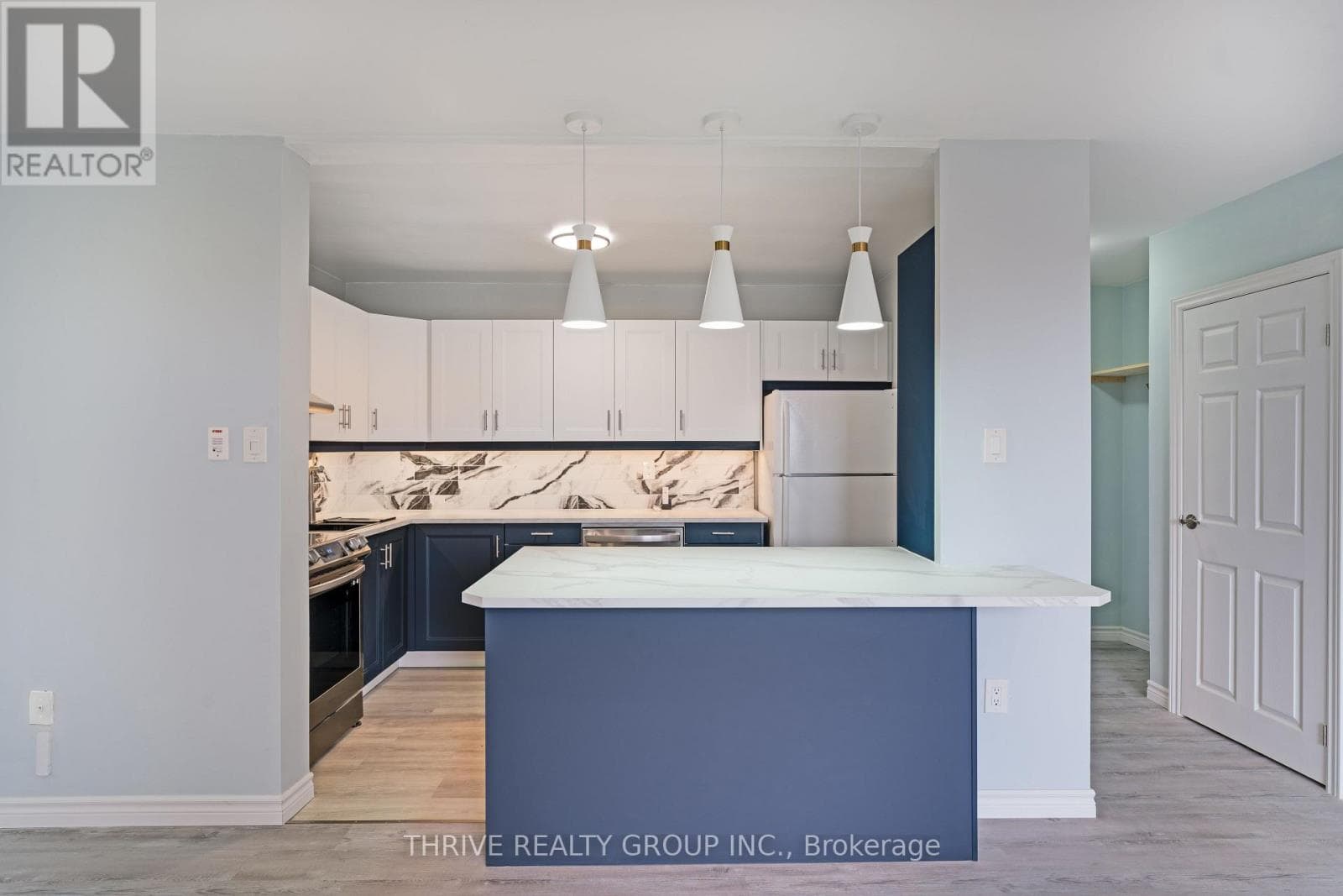 610 - 563 MORNINGTON AVENUE photo 4