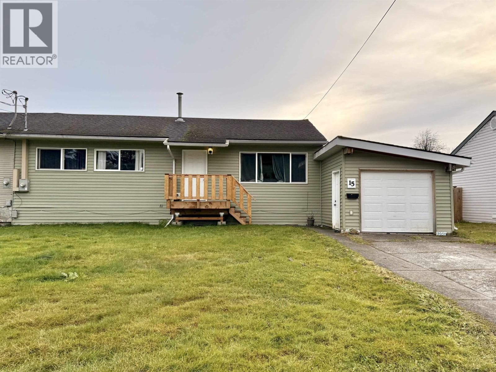 3 bed 1 bath single family at 15 OMENICA STREET — $230,000